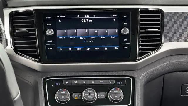2022 Volkswagen Atlas Cross Sport 2.0T SEL R-Line