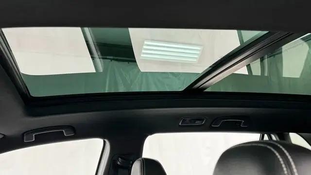 2022 Volkswagen Atlas Cross Sport 2.0T SEL R-Line