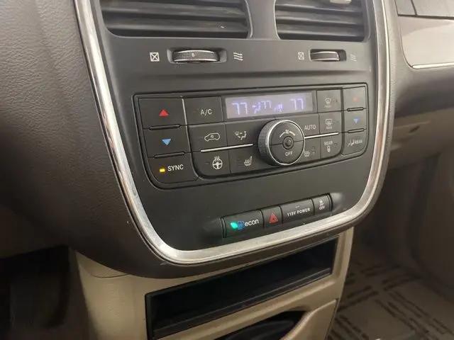 2013 Chrysler Town & Country Touring-L