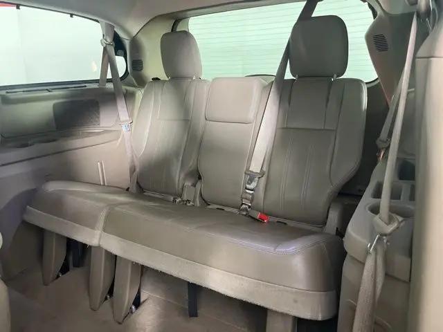 2013 Chrysler Town & Country Touring-L