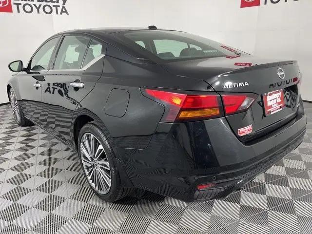 2023 Nissan Altima Platinum