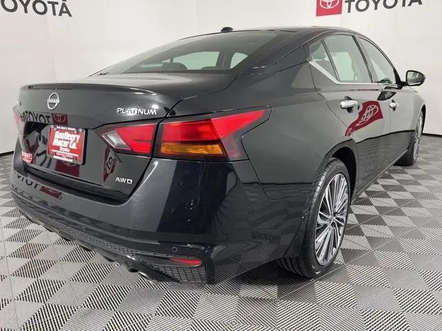 2023 Nissan Altima Platinum