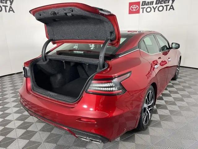 2023 Nissan Maxima SL