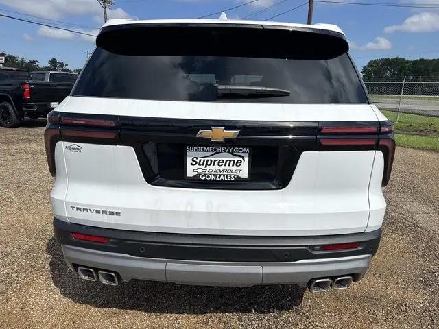 2026 Chevrolet Traverse FWD LT
