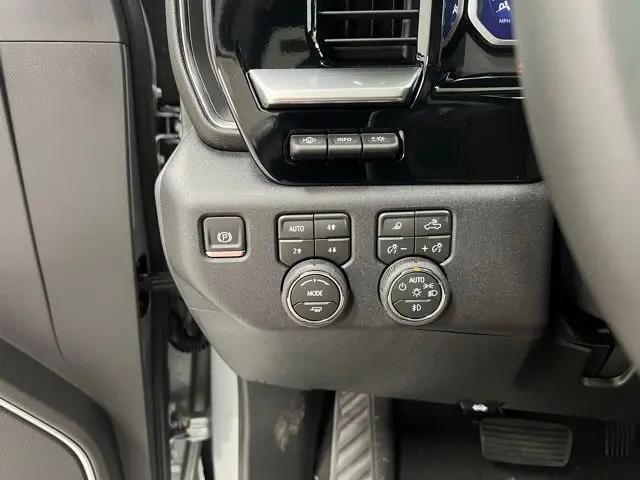 2026 Chevrolet Silverado 2500HD Crew Cab, Standard Bed, LTZ, 4WD