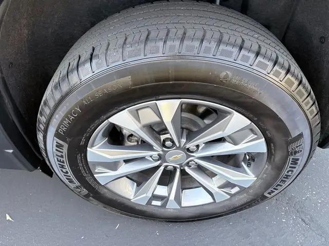 2025 Chevrolet Equinox AWD LT