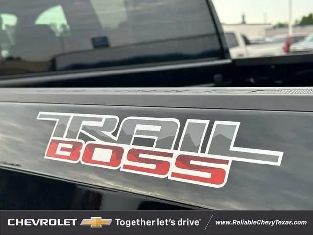 2026 Chevrolet Silverado 1500 4WD Crew Cab Short Bed LT Trail Boss