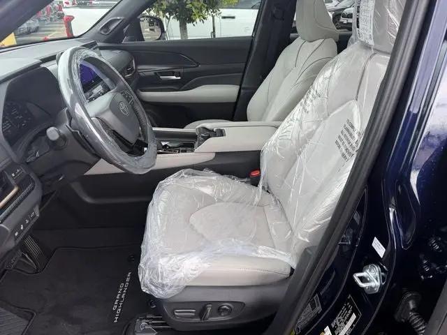 2026 Toyota Grand Highlander MAX Platinum