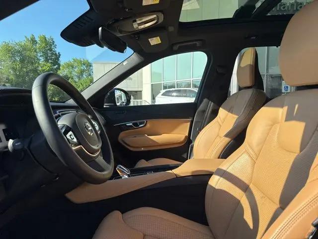 2023 Volvo XC90 B6 Ultimate 7-Seater