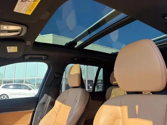 2023 Volvo XC90 B6 Ultimate 7-Seater