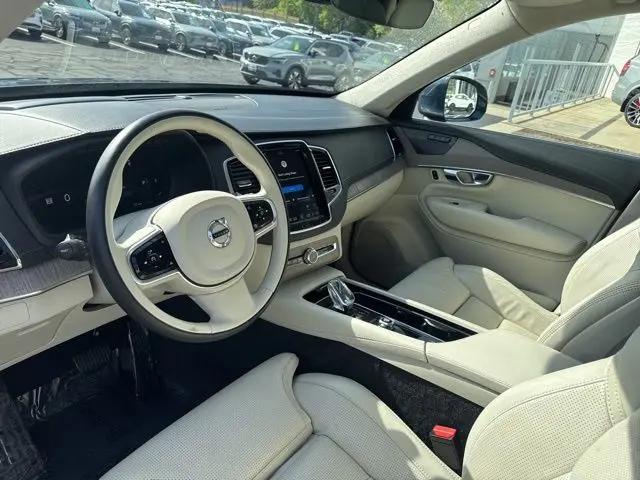 2023 Volvo XC90 B6 Ultimate 7-Seater
