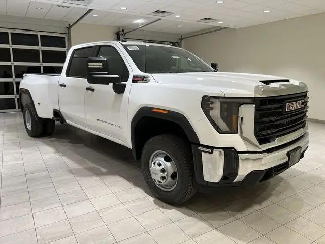 2026 GMC Sierra 3500HD Crew Cab, Long Bed, Pro Dual Rear Wheel, 4WD