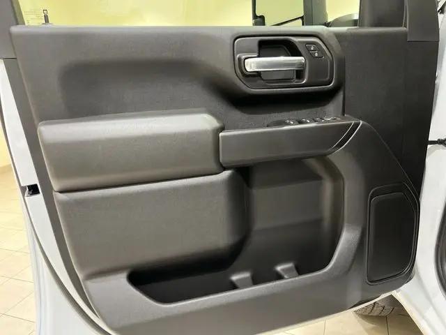 2026 GMC Sierra 3500HD Crew Cab, Long Bed, Pro Dual Rear Wheel, 4WD