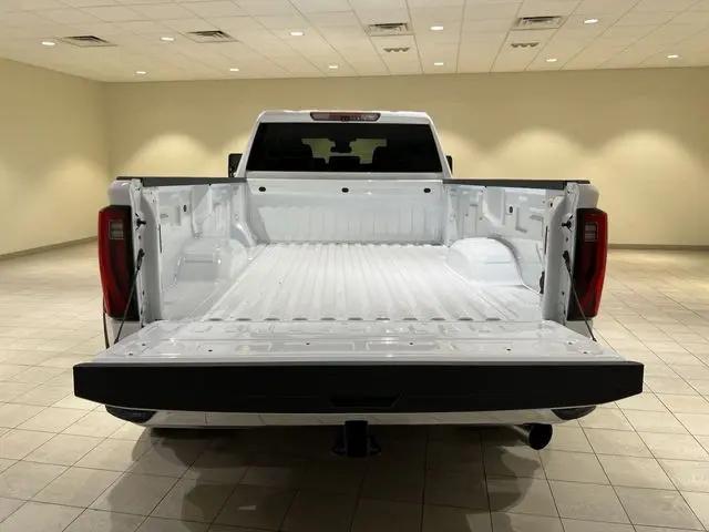 2026 GMC Sierra 3500HD Crew Cab, Long Bed, Pro Dual Rear Wheel, 4WD