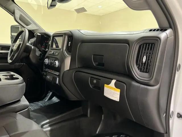 2026 GMC Sierra 3500HD Crew Cab, Long Bed, Pro Dual Rear Wheel, 4WD