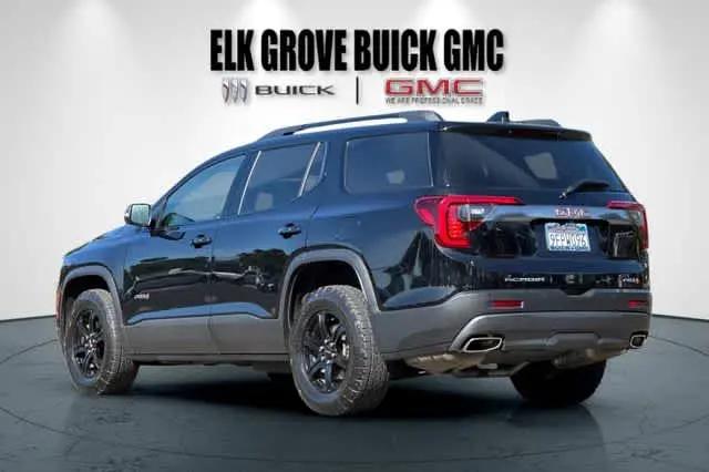 2023 GMC Acadia AWD AT4