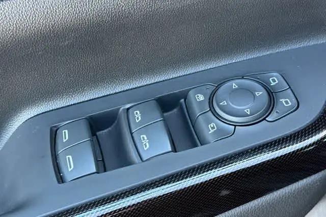 2023 GMC Acadia AWD AT4