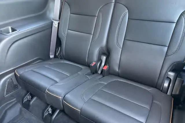 2023 GMC Acadia AWD AT4