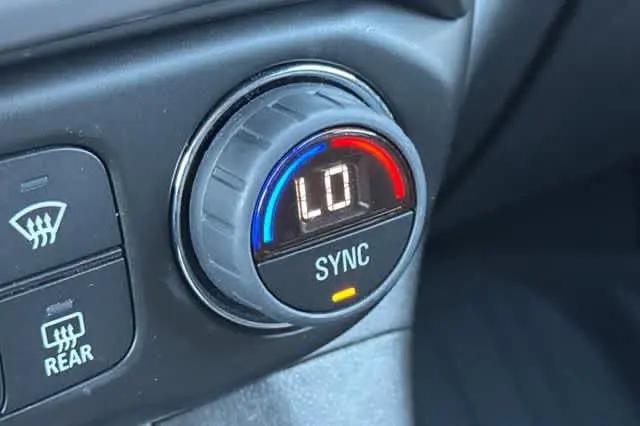 2023 GMC Acadia AWD AT4