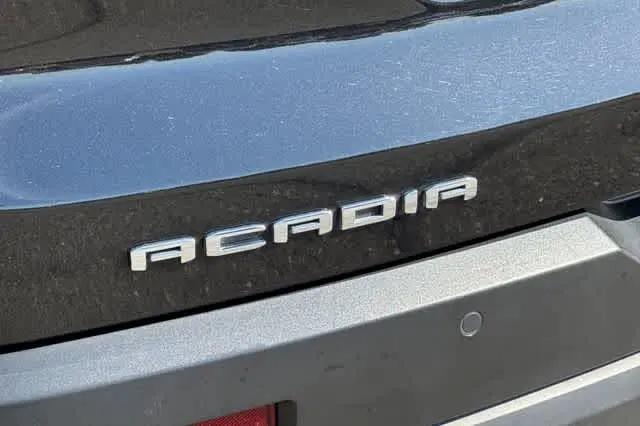 2023 GMC Acadia AWD AT4