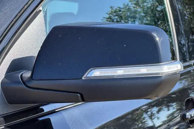2023 GMC Acadia AWD AT4
