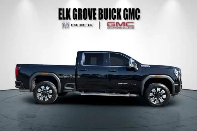2024 GMC Sierra 2500HD 4WD Crew Cab Standard Bed Denali