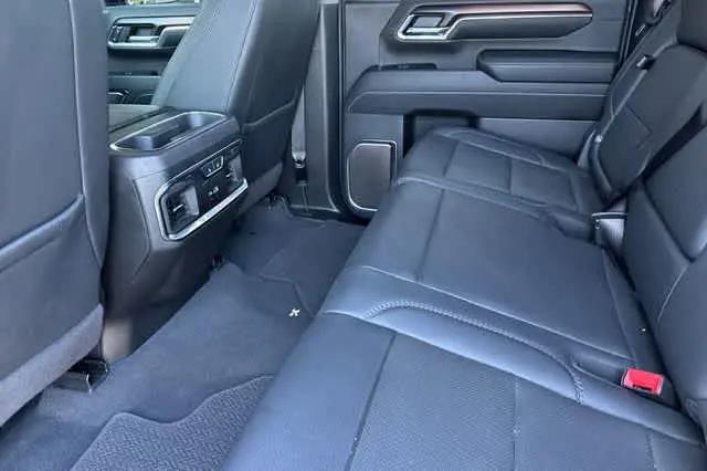 2024 GMC Sierra 2500HD 4WD Crew Cab Standard Bed Denali