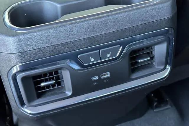 2024 GMC Sierra 2500HD 4WD Crew Cab Standard Bed Denali