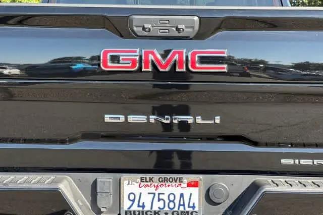 2024 GMC Sierra 2500HD 4WD Crew Cab Standard Bed Denali