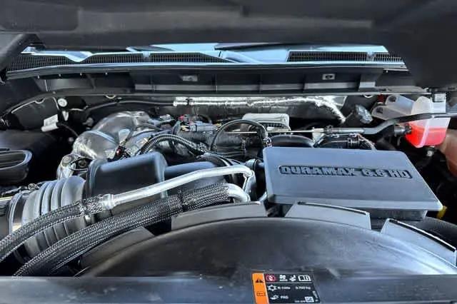 2024 GMC Sierra 2500HD 4WD Crew Cab Standard Bed Denali