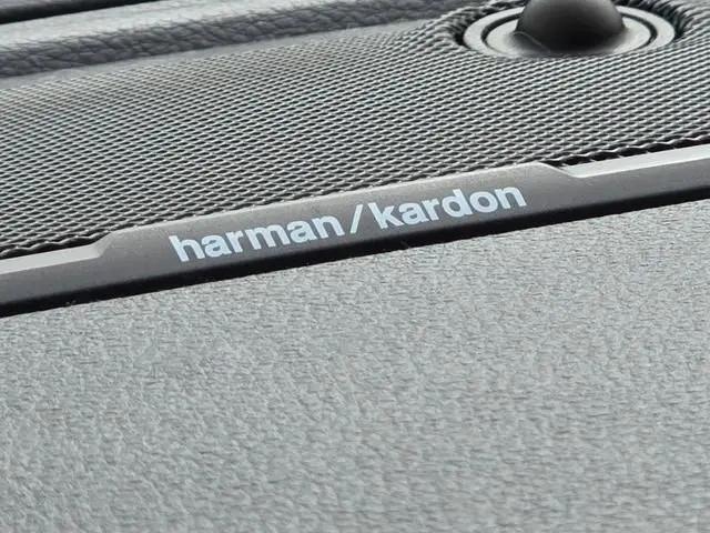 2019 Ram 1500 Laramie Crew Cab 4x4 5'7" Box
