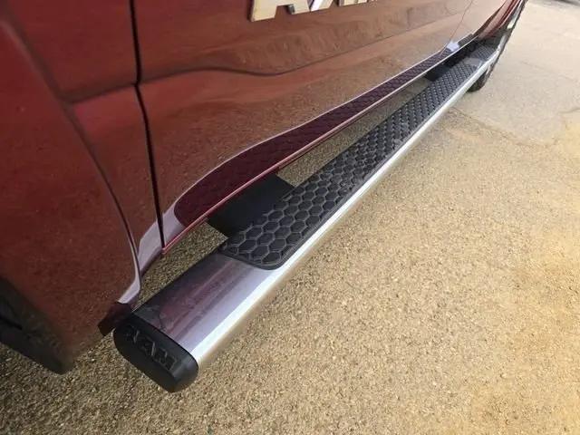 2019 Ram 1500 Laramie Crew Cab 4x4 5'7" Box