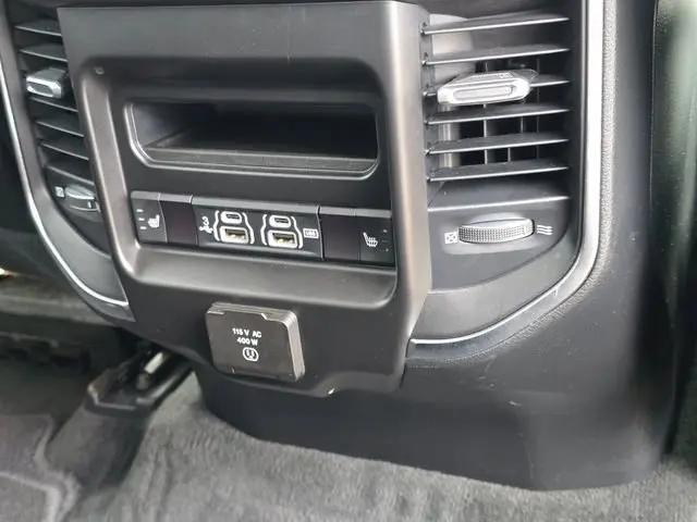 2019 Ram 1500 Laramie Crew Cab 4x4 5'7" Box