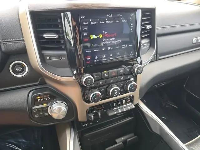 2019 Ram 1500 Laramie Crew Cab 4x4 5'7" Box
