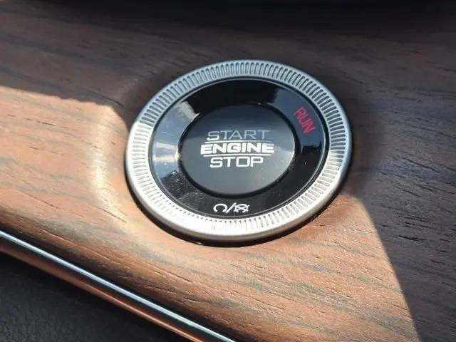 2025 Jeep Grand Cherokee Summit 4x4