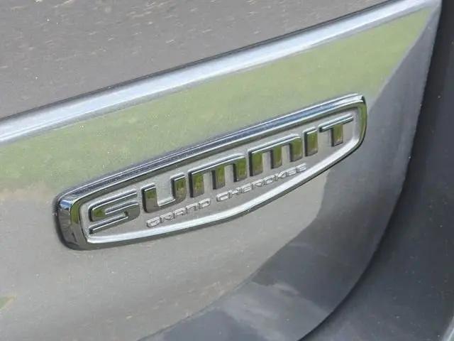 2025 Jeep Grand Cherokee Summit 4x4