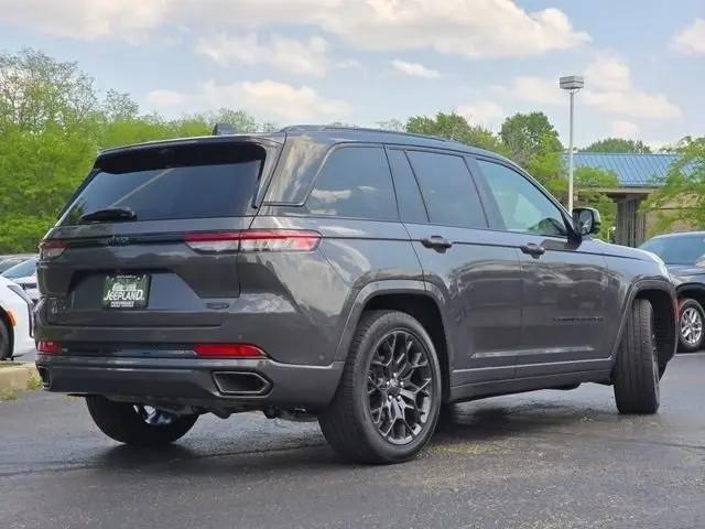 2025 Jeep Grand Cherokee Summit 4x4