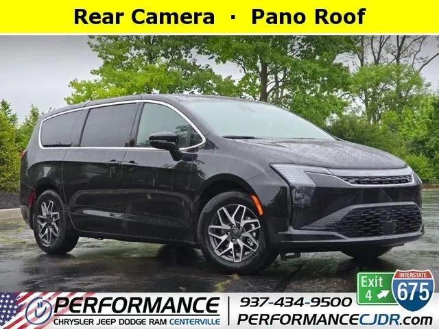 2027 Chrysler Pacifica Limited for sale in Centerville, OH