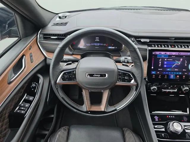 2025 Jeep Grand Cherokee L Summit 4x4