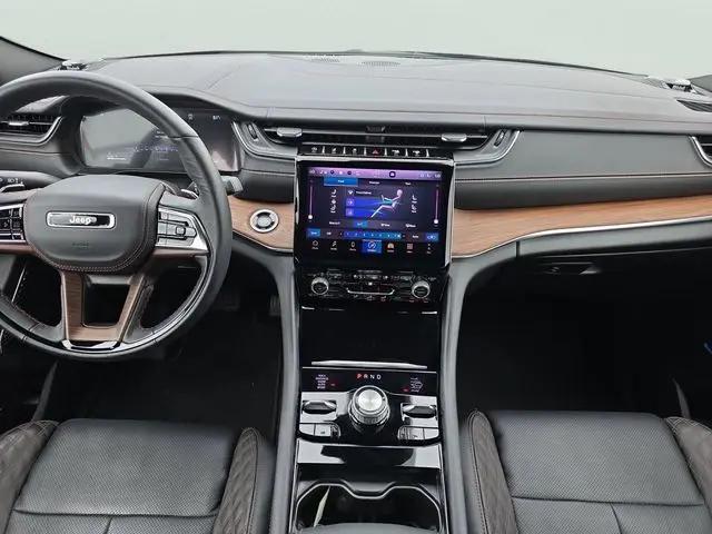 2025 Jeep Grand Cherokee L Summit 4x4