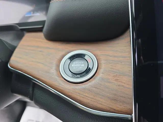 2025 Jeep Grand Cherokee L Summit 4x4