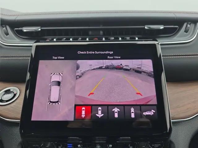 2025 Jeep Grand Cherokee L Summit 4x4