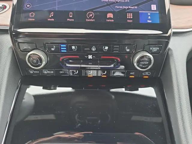 2025 Jeep Grand Cherokee L Summit 4x4
