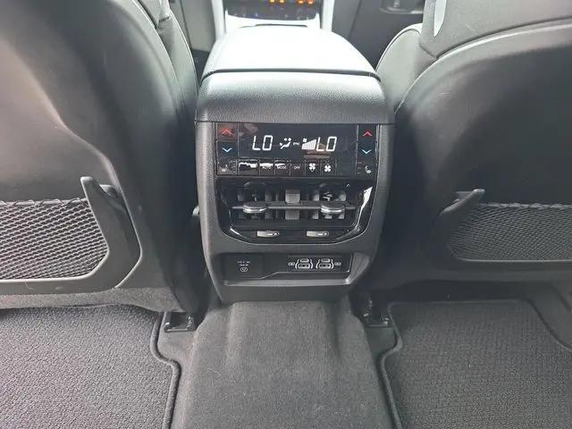 2025 Jeep Grand Cherokee L Summit 4x4