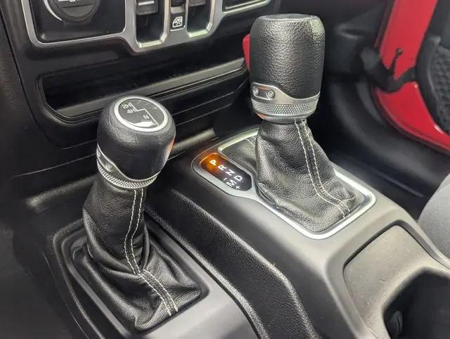 2020 Jeep Wrangler Sahara 4x4
