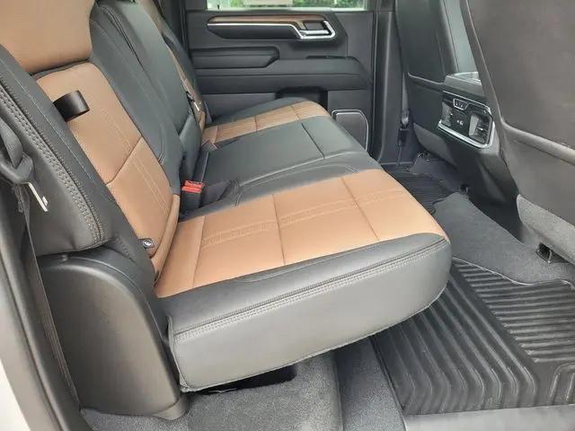 2024 Chevrolet Silverado 2500HD 4WD Crew Cab Standard Bed High Country