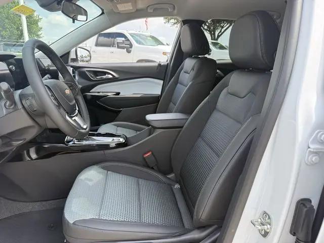 2026 Chevrolet Trax FWD LT