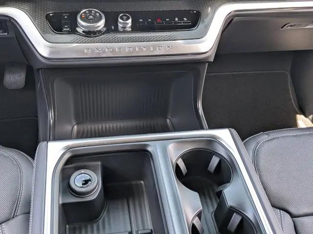 2026 Ford Expedition Max Platinum MAX