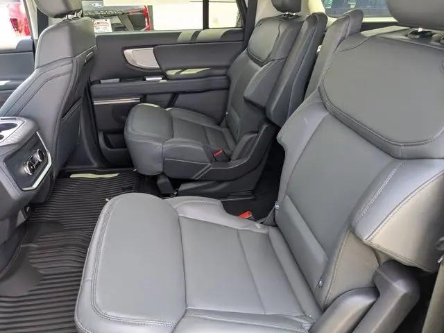 2026 Ford Expedition Max Active MAX