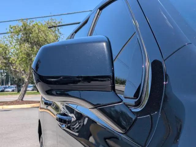 2024 Chevrolet Suburban 2WD RST